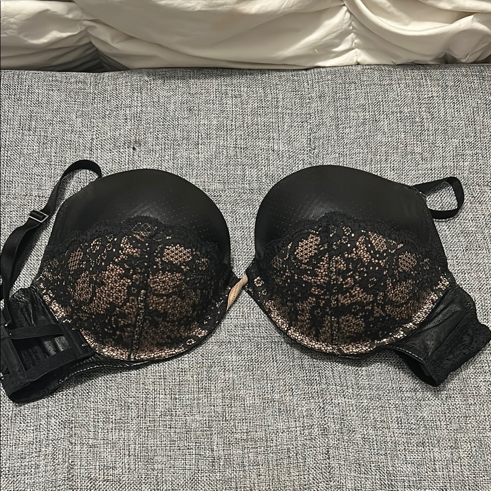 Never worn- Black leather Lacey SEXY bra size 34DD Victoria secret